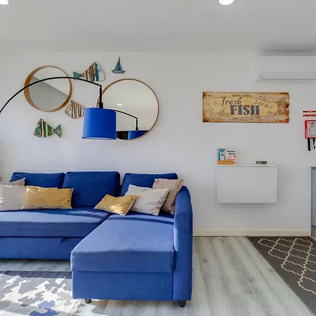New Seaview Apartment